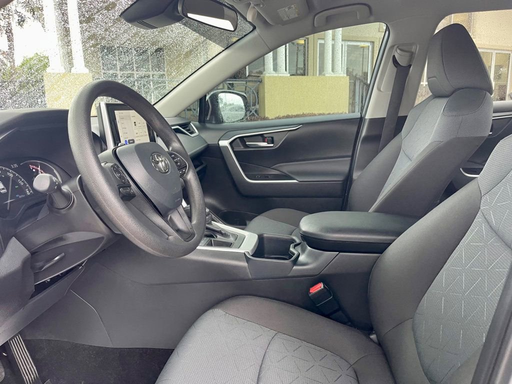Used 2025 Toyota RAV4 XLE FWD image 8