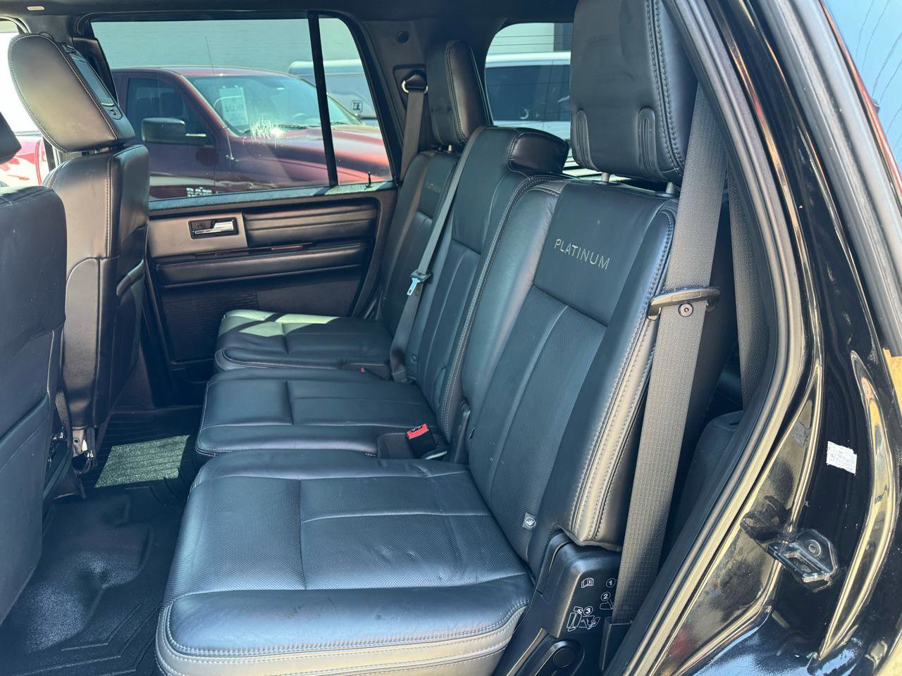 Used 2016 Ford Expedition Platinum image 15