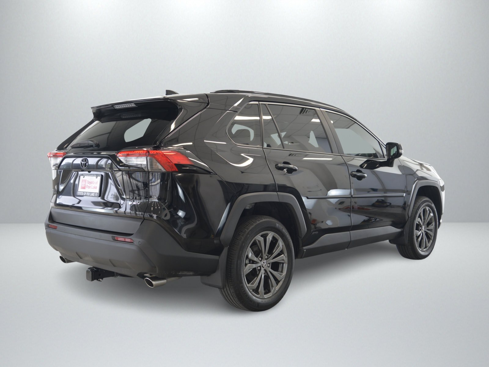 Used 2025 Toyota RAV4 XLE Premium w/ Weather Package AWD/4WD image 5