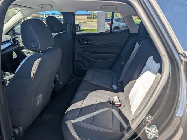 New 2026 Chevrolet Trax LS image 9