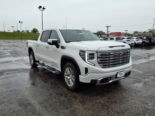 Used 2024 GMC Sierra 1500 Denali w/ Technology Package AWD/4WD image 6