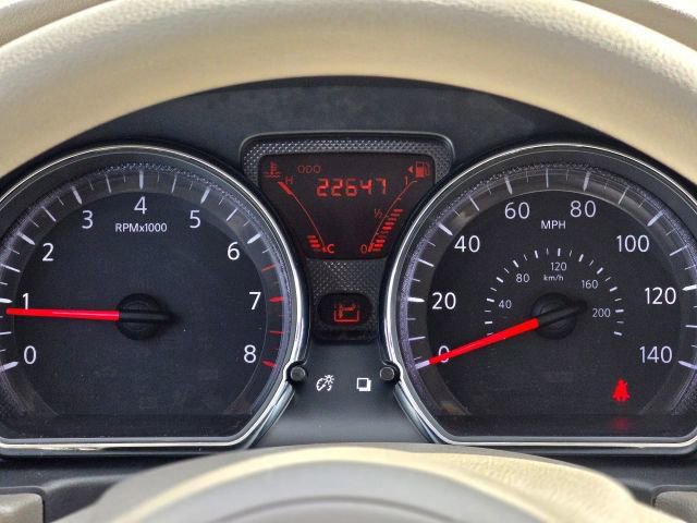 Used 2012 Nissan Versa SV image 14