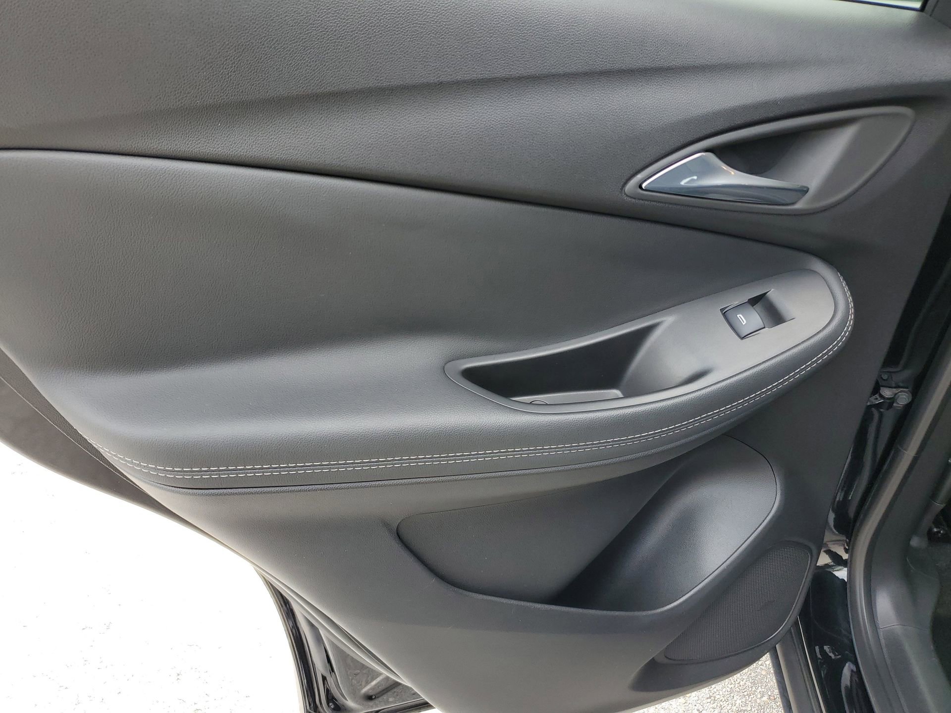 Used 2021 Buick Encore GX Preferred image 8