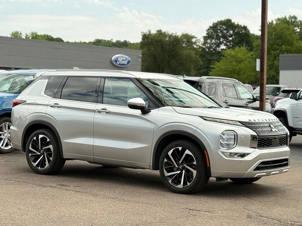 Used 2022 Mitsubishi Outlander SEL AWD/4WD image 29