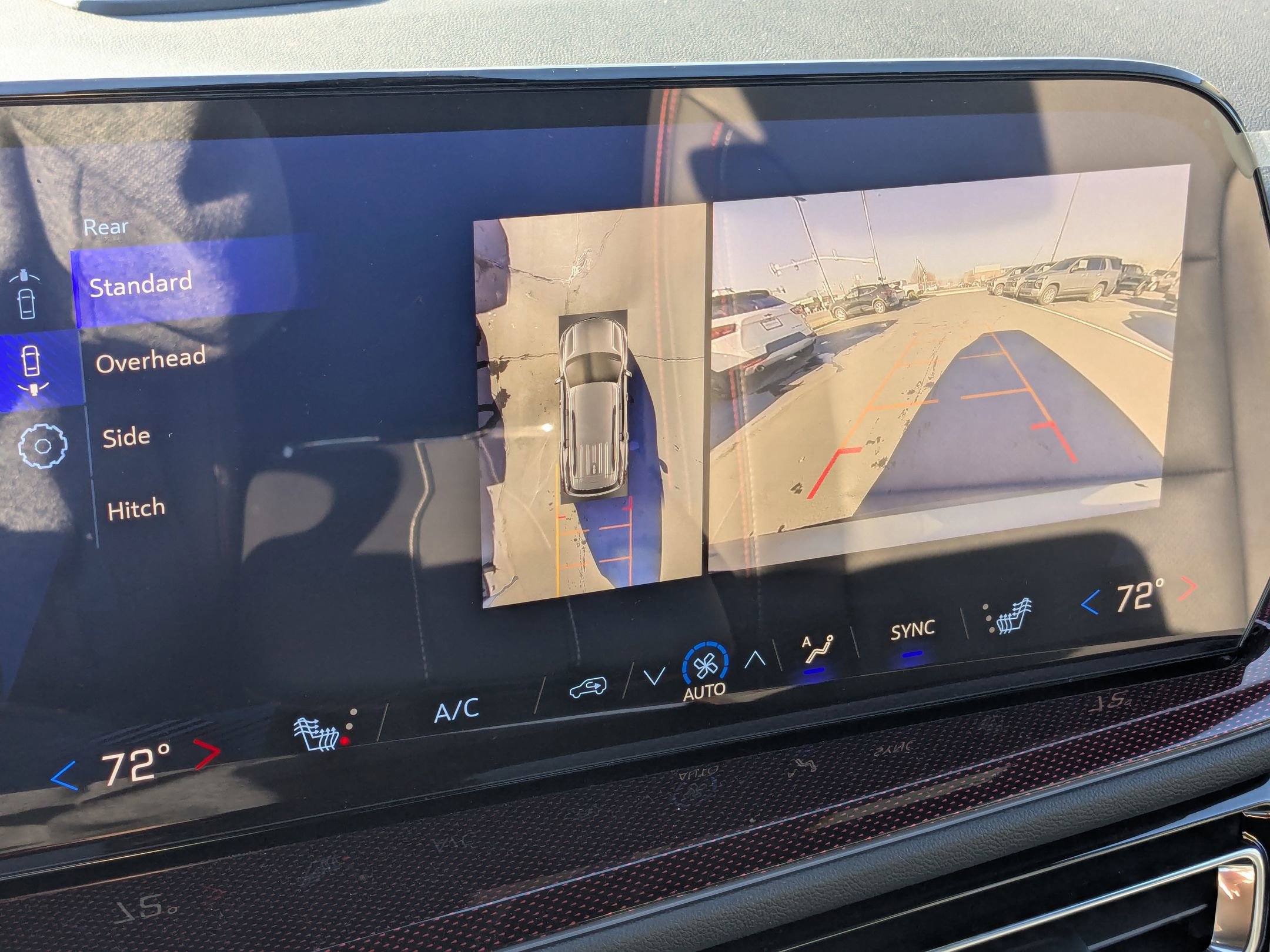 New 2025 Chevrolet Traverse Z71 w/ Enhanced Driving Package image 16