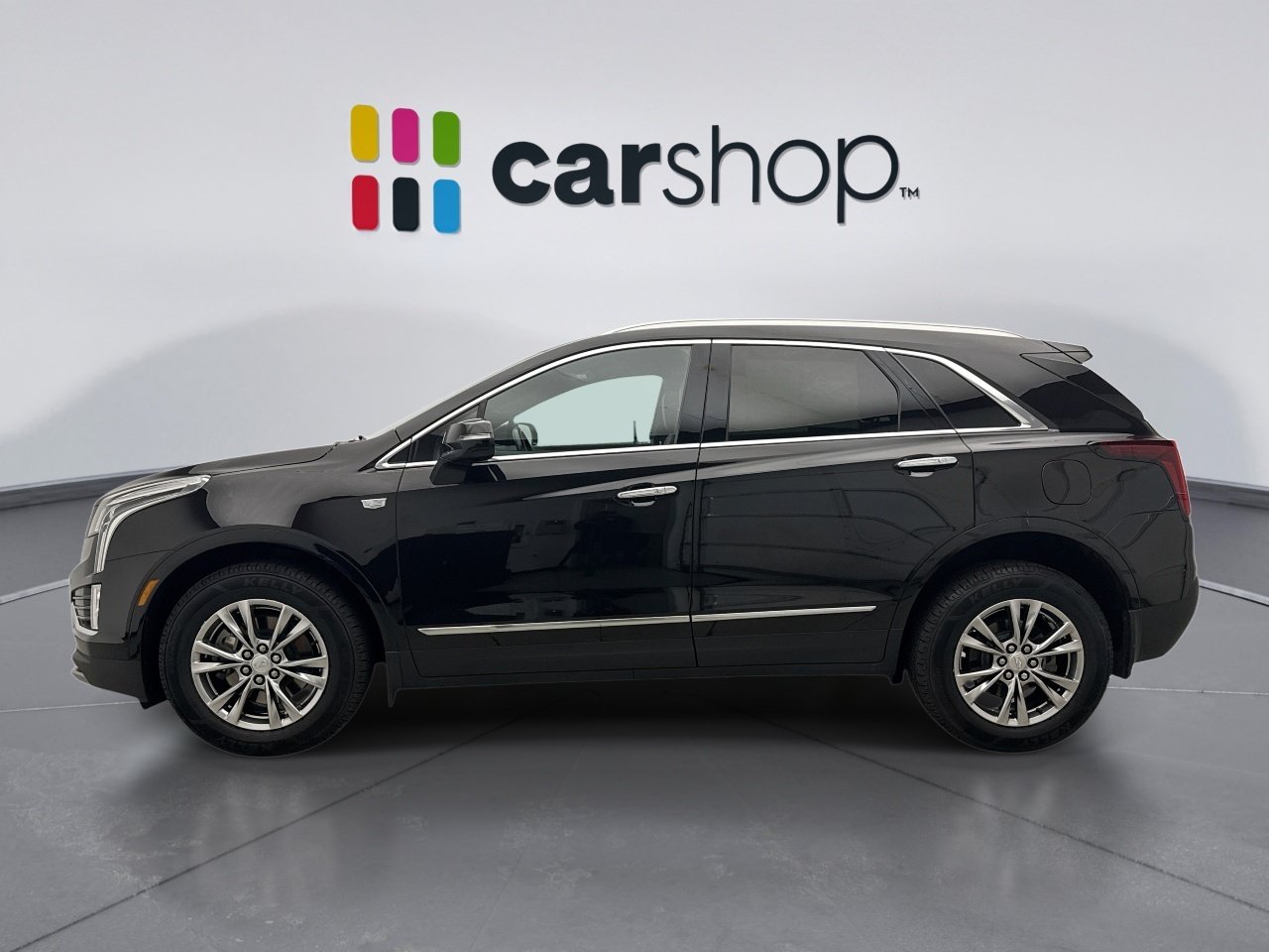 Used 2020 Cadillac XT5 Premium Luxury AWD/4WD image 2