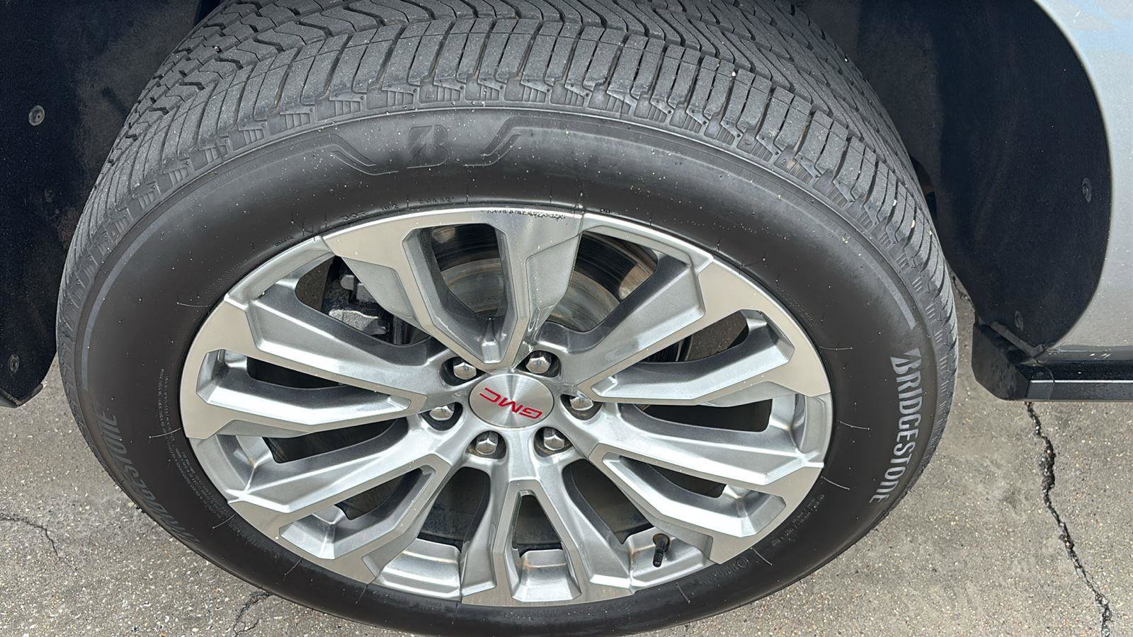 Used 2024 GMC Yukon XL Denali w/ Max Trailering Package image 10