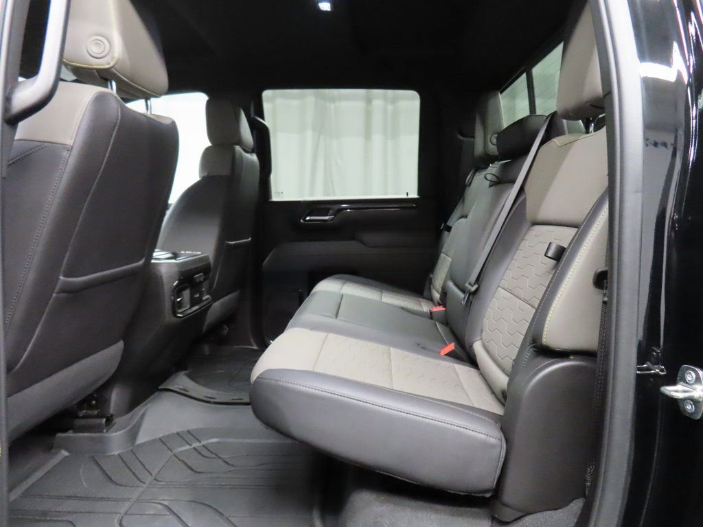 Used 2024 Chevrolet Silverado 2500 ZR2 w/ Technology Package image 13