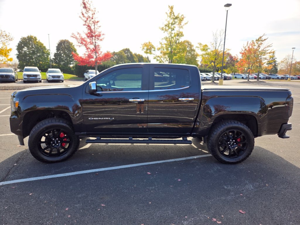 Used 2022 GMC Canyon Denali w/ Denali Black Edition Package AWD/4WD image 25