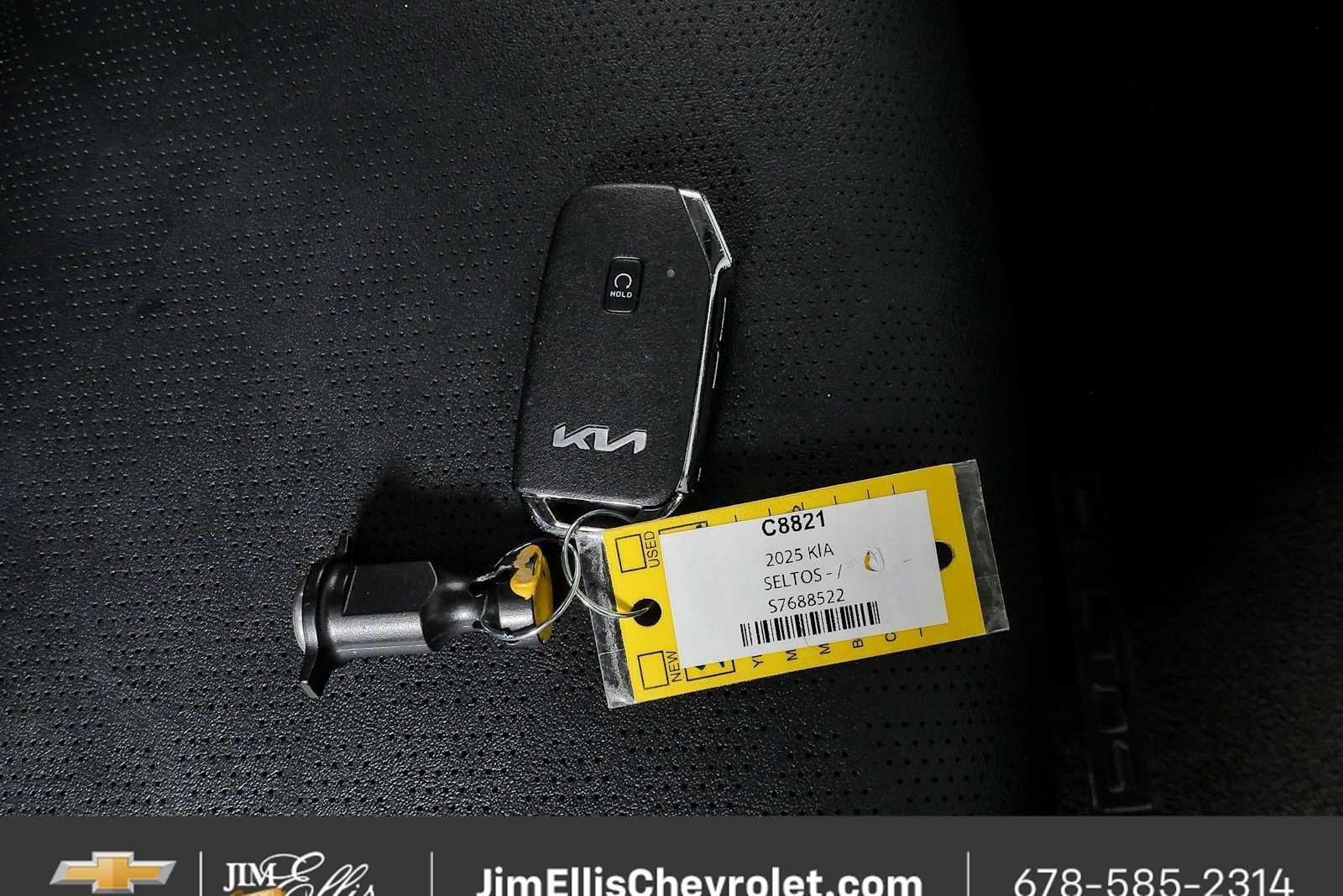Used 2025 Kia Seltos EX FWD image 24