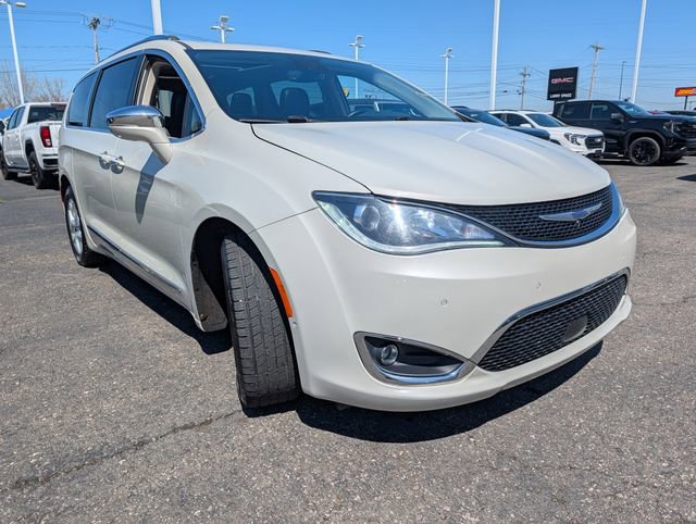 Used 2020 Chrysler Pacifica Limited w/ Advanced Safetytec Group FWD image 11