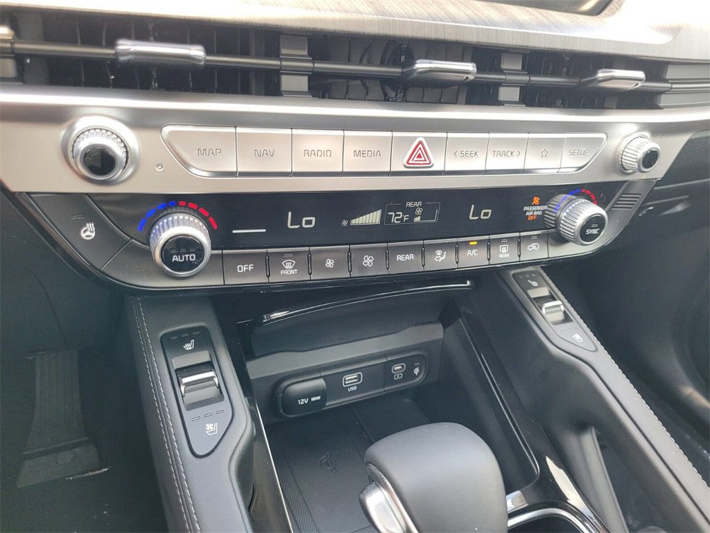 Used 2023 Kia Telluride EX image 27