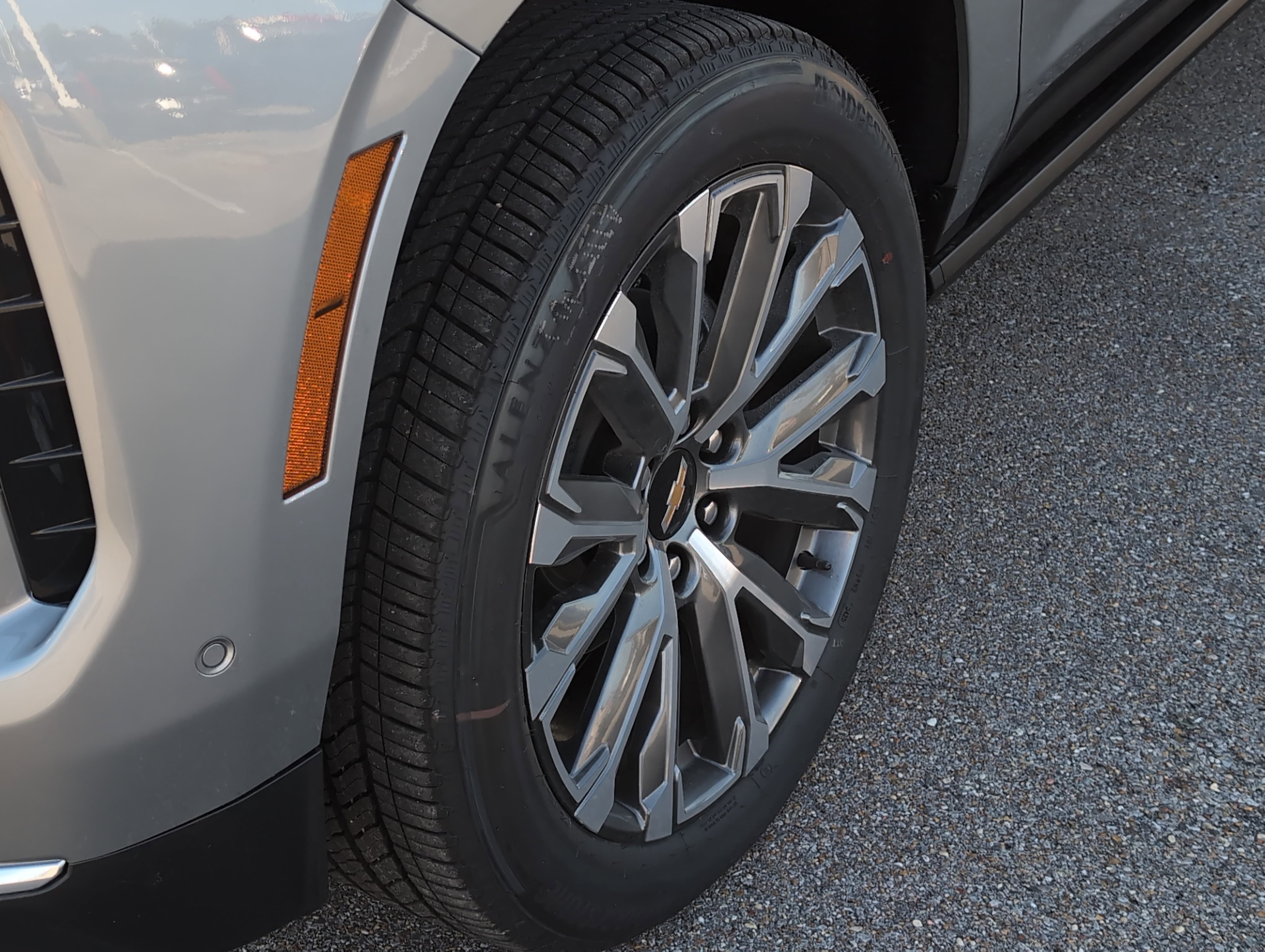 New 2026 Chevrolet Suburban High Country w/ LPO, Illumination Package image 36