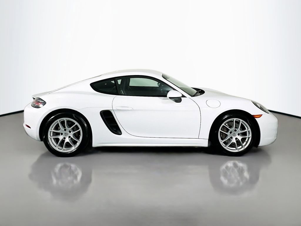 Used 2018 Porsche 718 Cayman RWD image 8