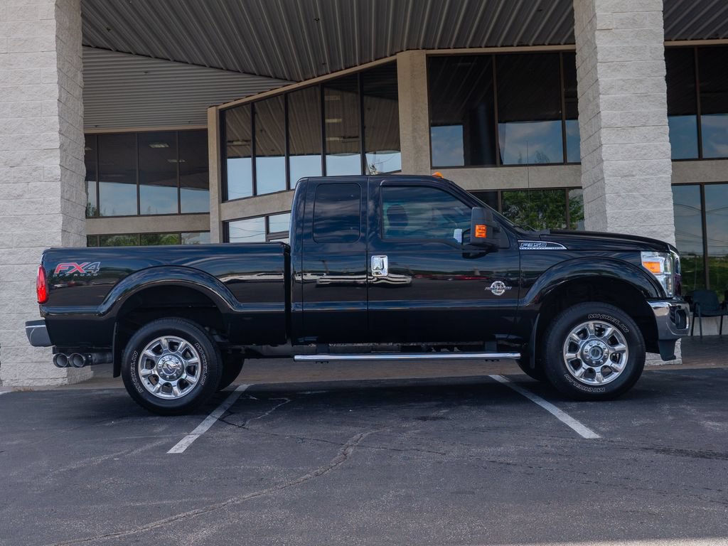 Used 2016 Ford F350 Lariat w/ Lariat Interior Package AWD/4WD image 2