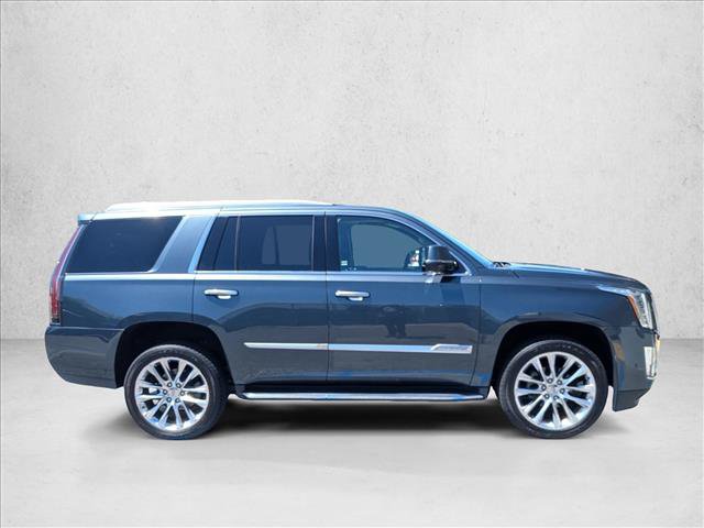 Used 2019 Cadillac Escalade Luxury AWD/4WD image 4