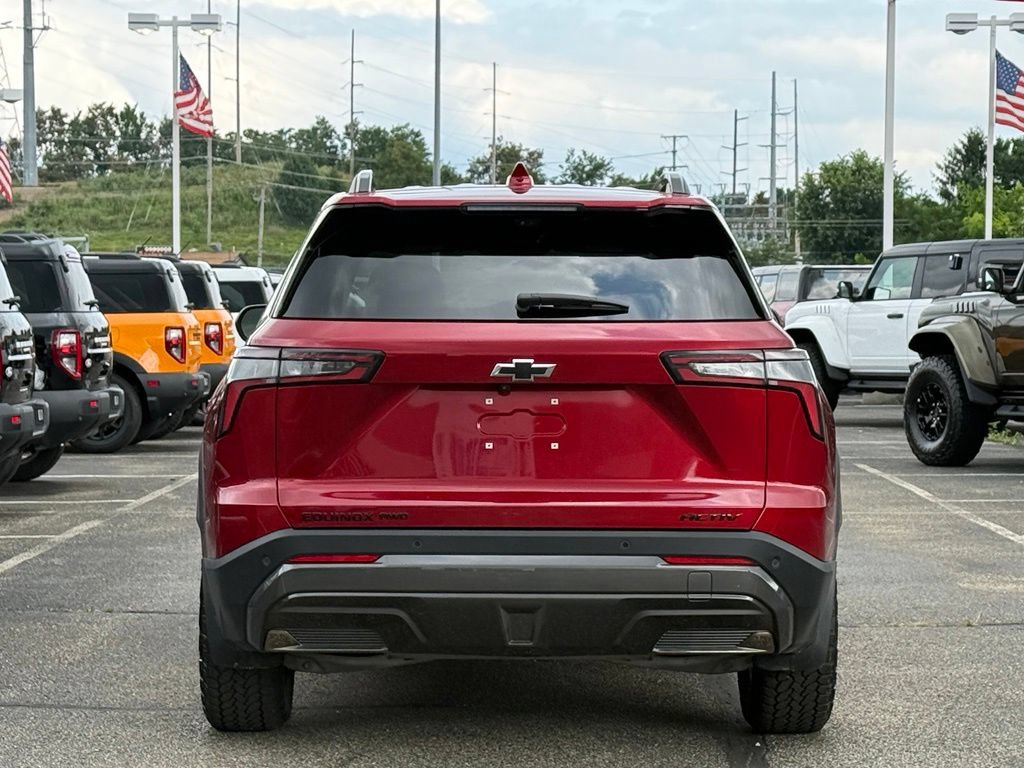 Used 2025 Chevrolet Equinox ACTIV w/ Safety and Technology Package AWD/4WD image 5