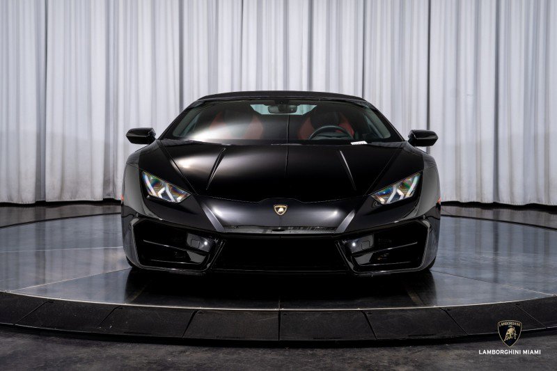 Used 2019 Lamborghini Huracan LP 580-2 image 2