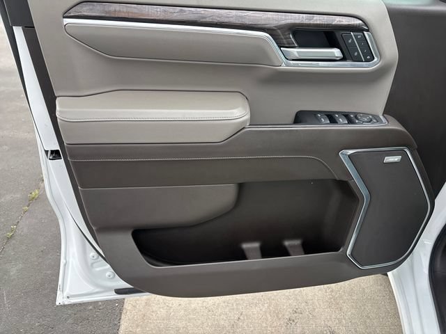 Certified 2023 Chevrolet Silverado 1500 LTZ w/ Technology Package AWD/4WD image 10