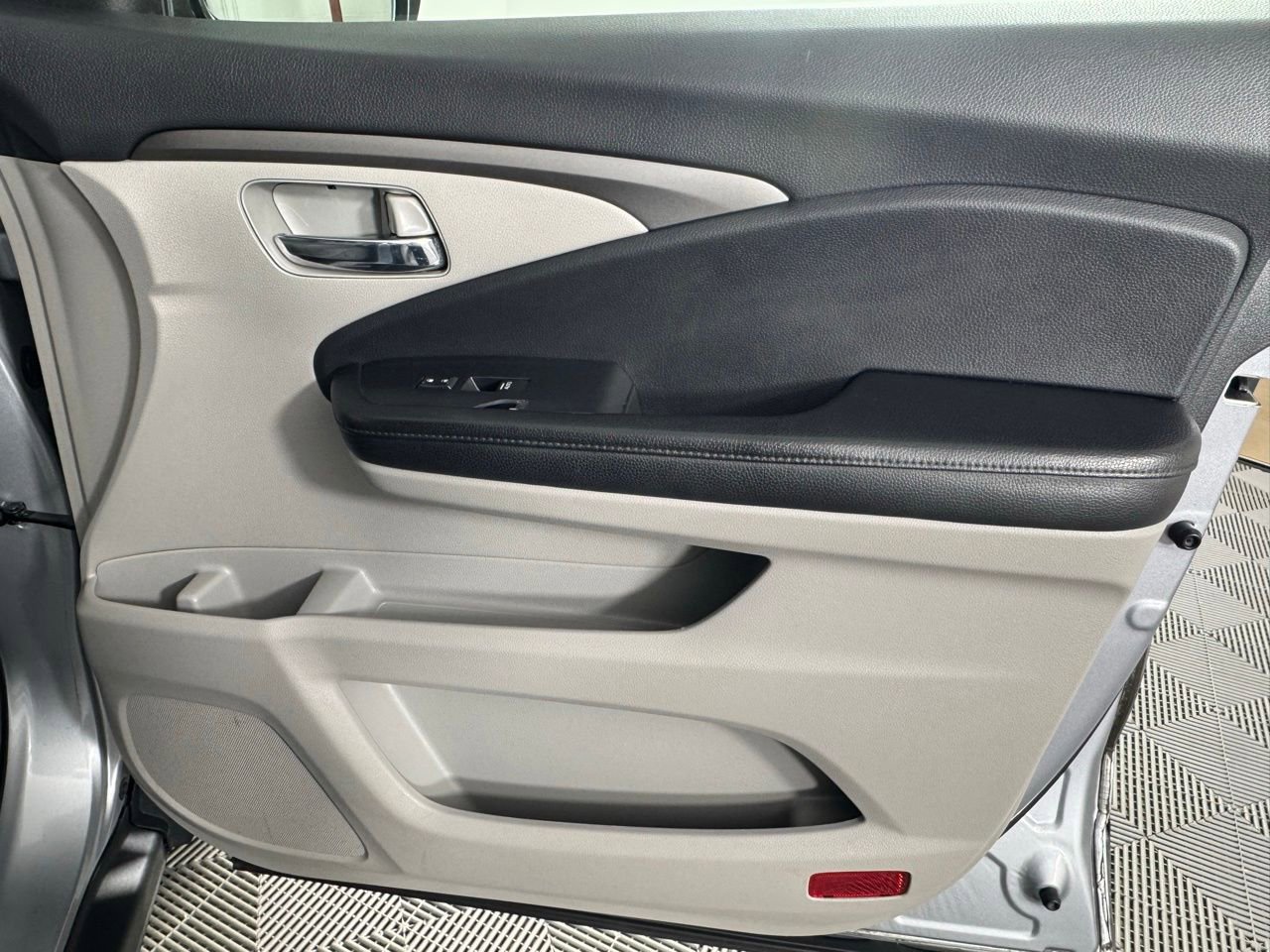 Used 2019 Honda Pilot EX-L image 33