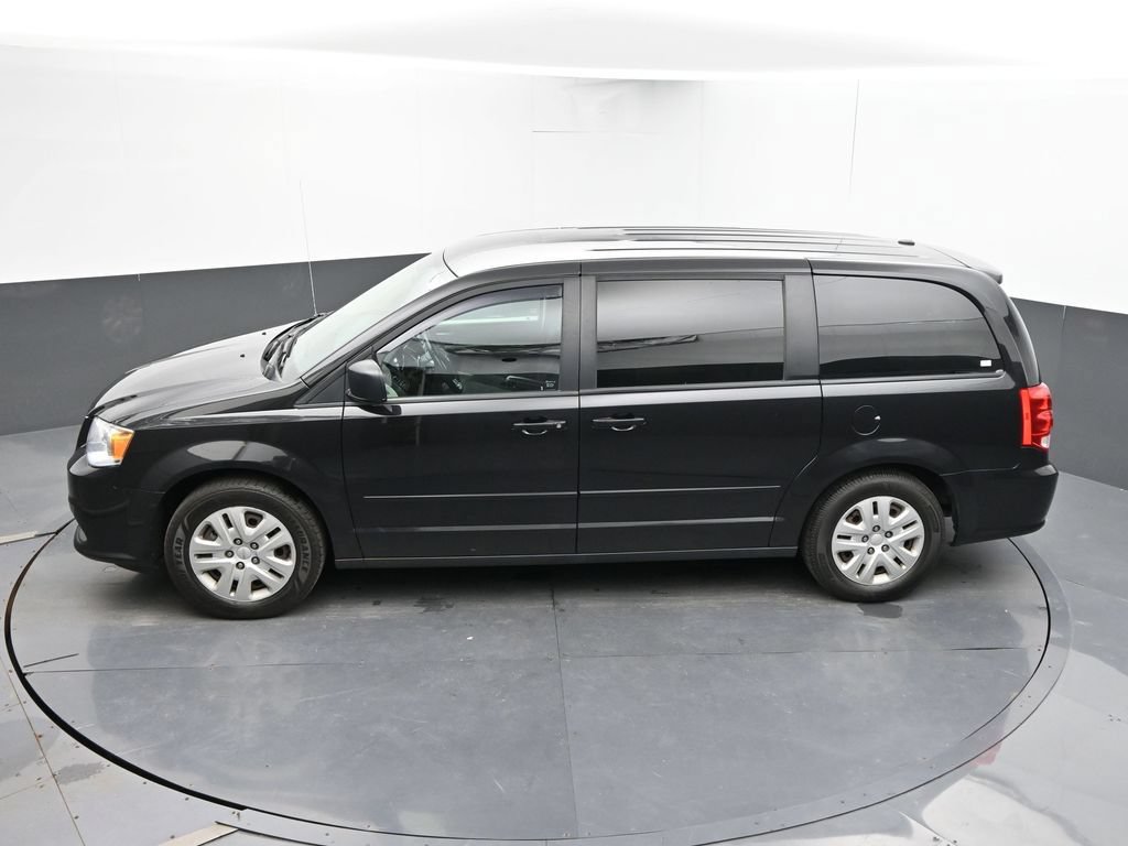 Used 2016 Dodge Grand Caravan SE w/ Quick Order Package 29E SE FWD image 35
