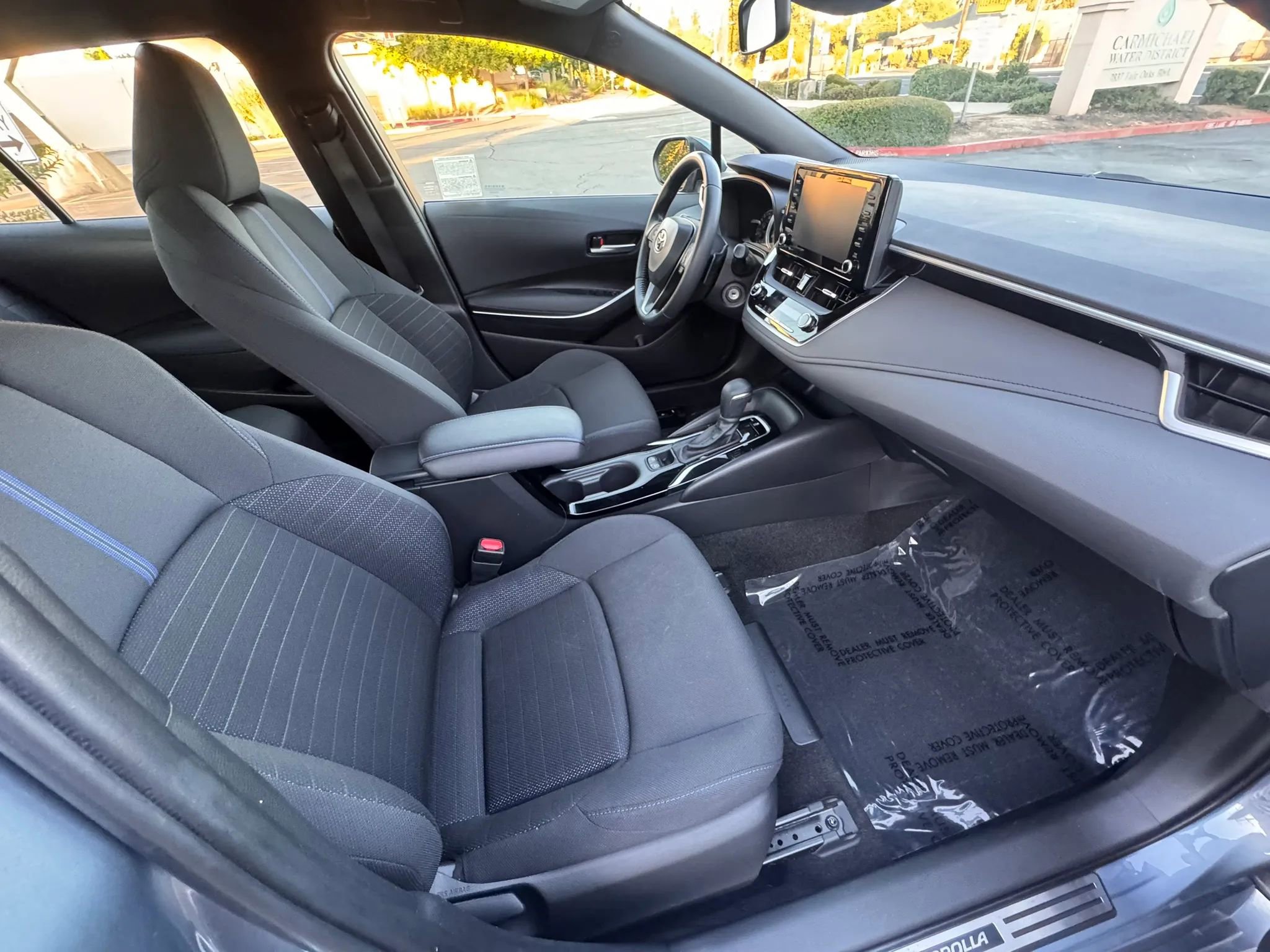 Used 2022 Toyota Corolla SE w/ Carpet Mat Package (TMS) FWD image 12