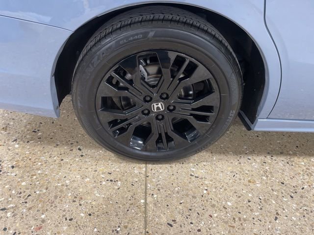 Used 2025 Honda Odyssey Sport-L image 38