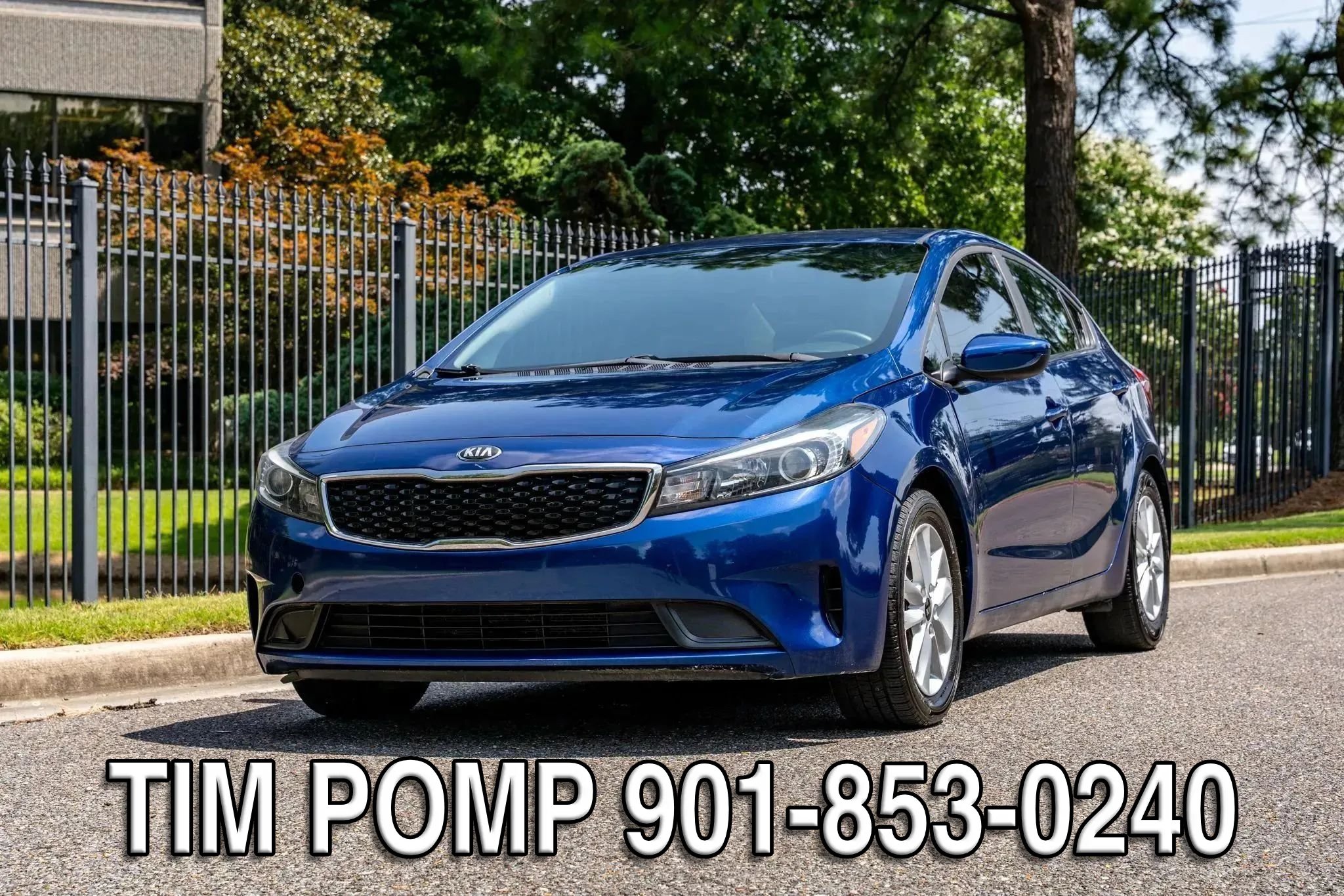 Used 2017 Kia Forte S FWD image 2
