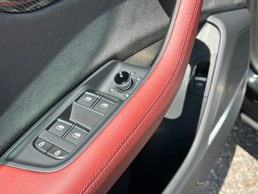 Used 2023 Audi SQ8 Prestige AWD/4WD image 19