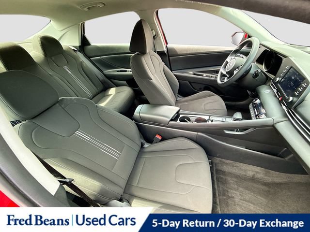 Certified 2022 Hyundai Elantra Blue FWD image 33