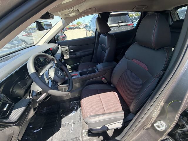 New 2026 Nissan Kicks SR AWD/4WD image 11