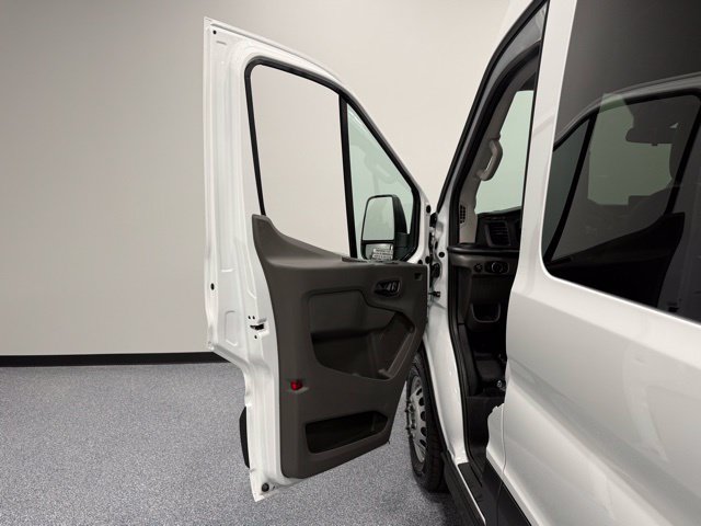 New 2026 Ford Transit 350 148 High Roof Extended Wagon RWD image 8
