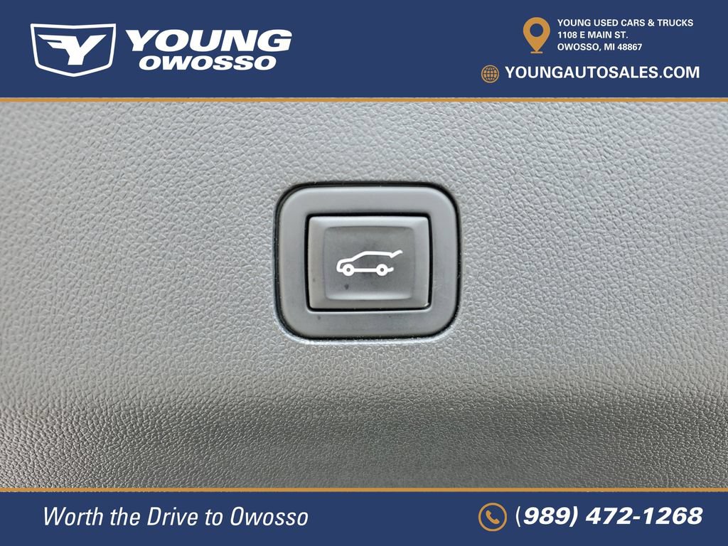 Certified 2024 Cadillac Escalade Premium Luxury w/ LPO, Floor Liner Package AWD/4WD image 35