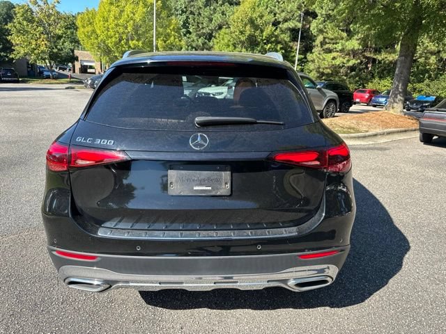 Used 2023 Mercedes-Benz GLC 300 image 6
