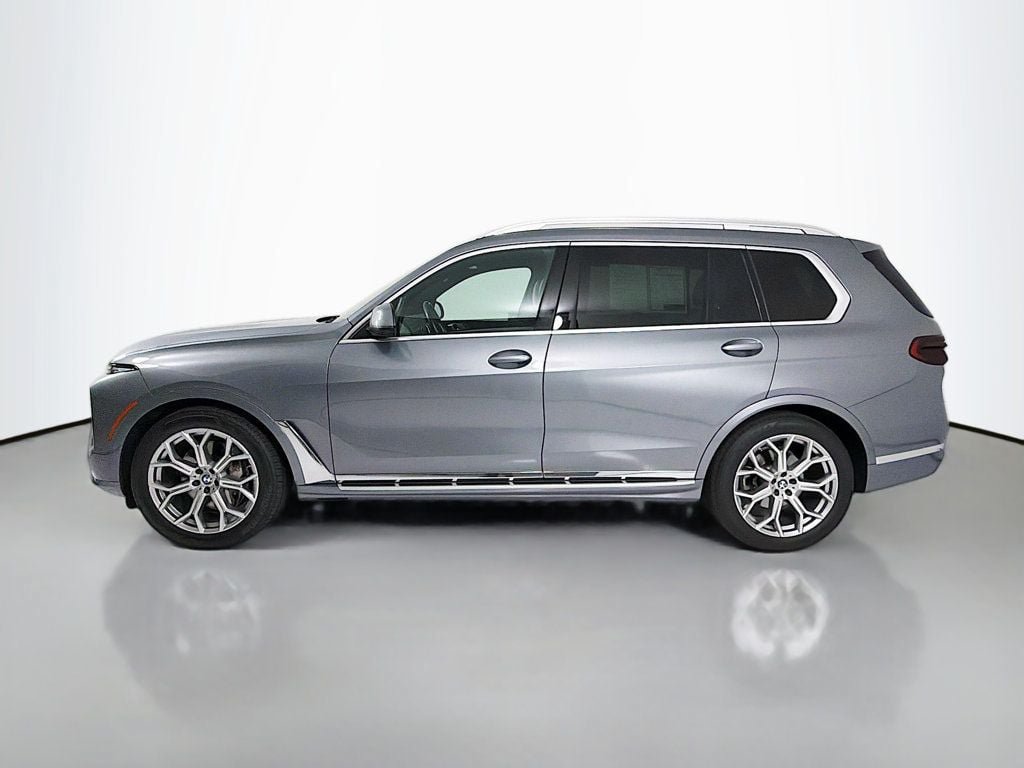 Used 2023 BMW X7 xDrive40i w/ Executive Package AWD/4WD image 4