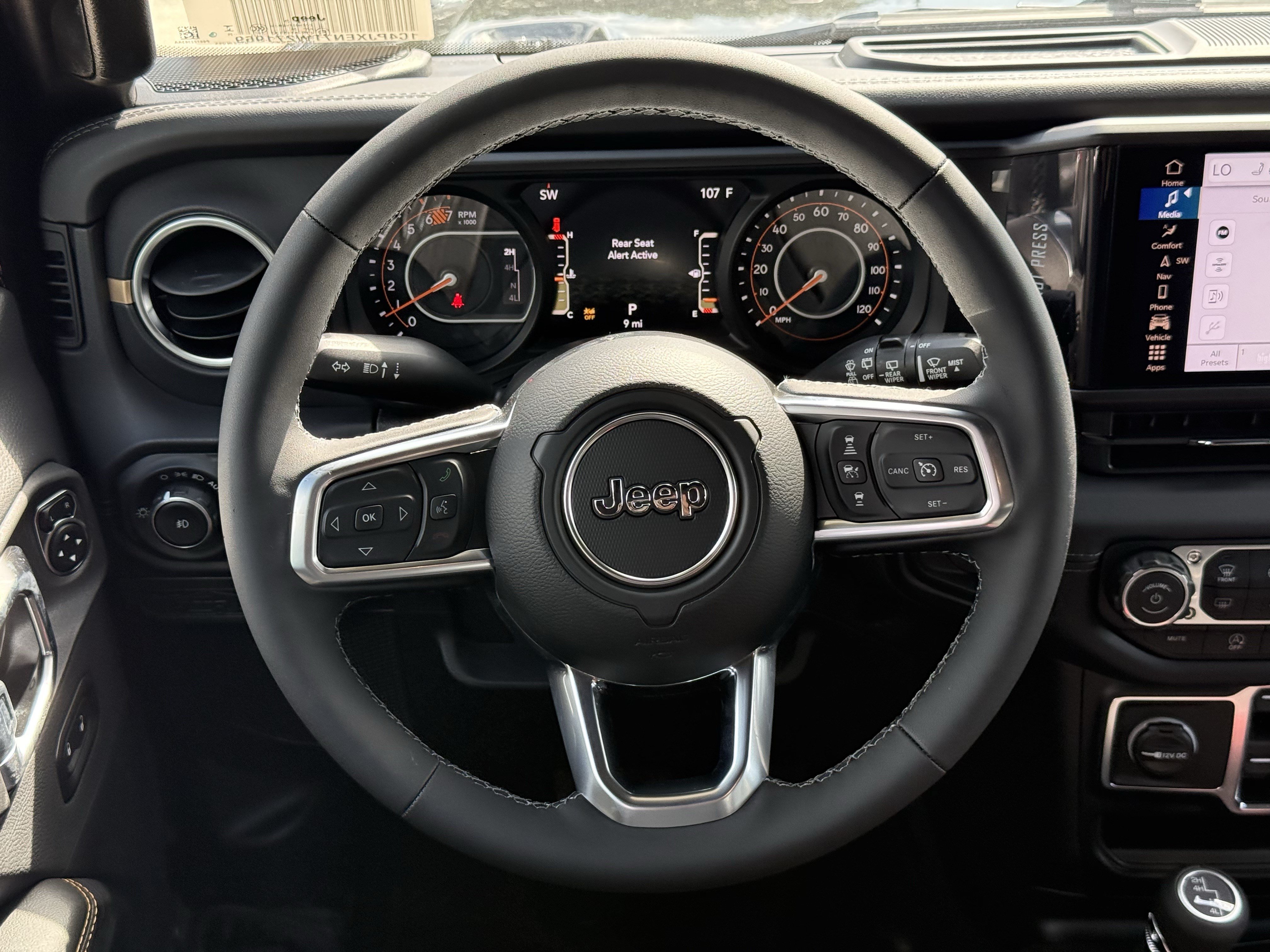 New 2026 Jeep Wrangler Unlimited Sahara AWD/4WD image 12
