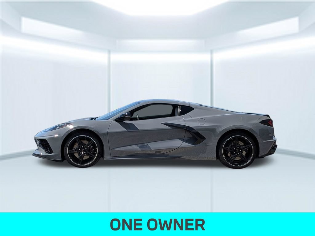Used 2024 Chevrolet Corvette Stingray Coupe w/ Z51 Performance Package RWD image 2