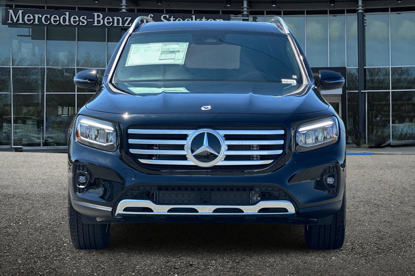 New 2025 Mercedes-Benz GLB 250 4MATIC image 9
