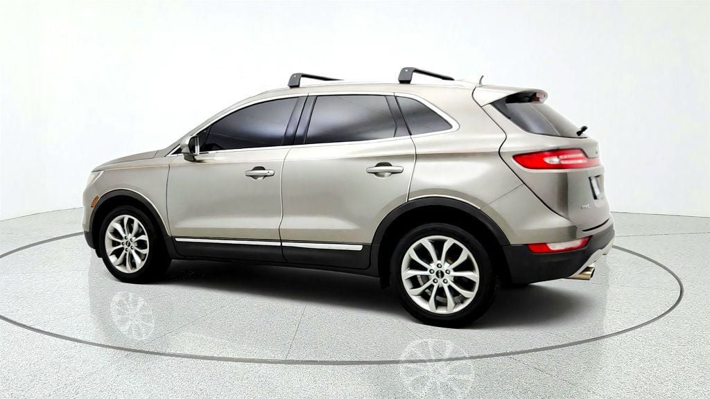 Used 2017 Lincoln MKC Select w/ Select Plus Package AWD/4WD image 7