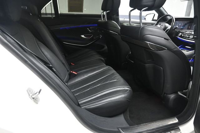 Used 2019 Mercedes-Benz S 560 Sedan image 25