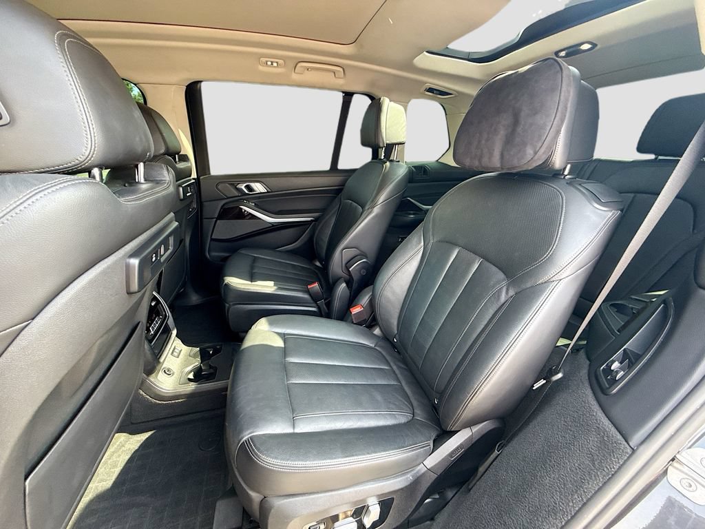Used 2020 BMW X7 xDrive40i w/ Premium Package AWD/4WD image 23