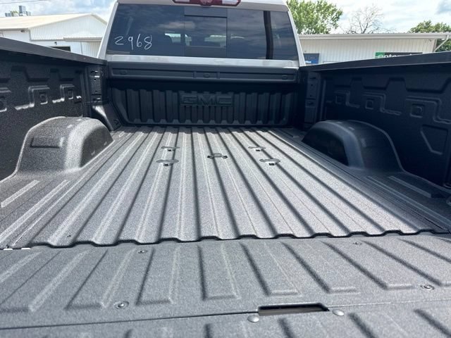 New 2026 GMC Sierra 2500 AT4 w/ AT4 Premium Plus Package AWD/4WD image 14