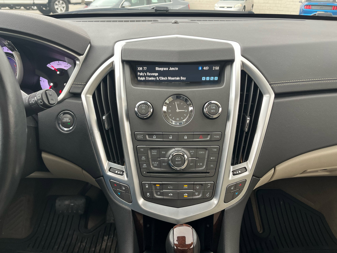 Used 2011 Cadillac SRX Luxury image 29