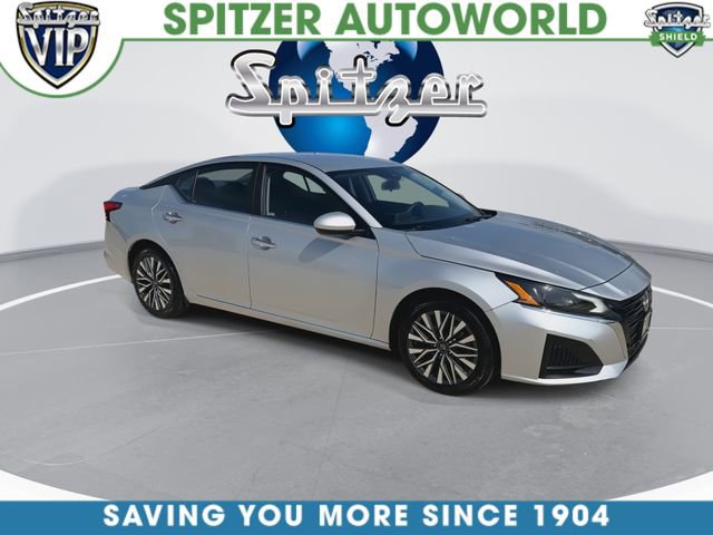 Used 2023 Nissan Altima 2.5 SV image 2