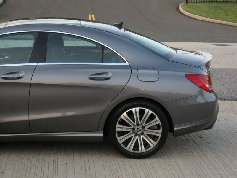 Used 2018 Mercedes-Benz CLA 250 4MATIC image 11