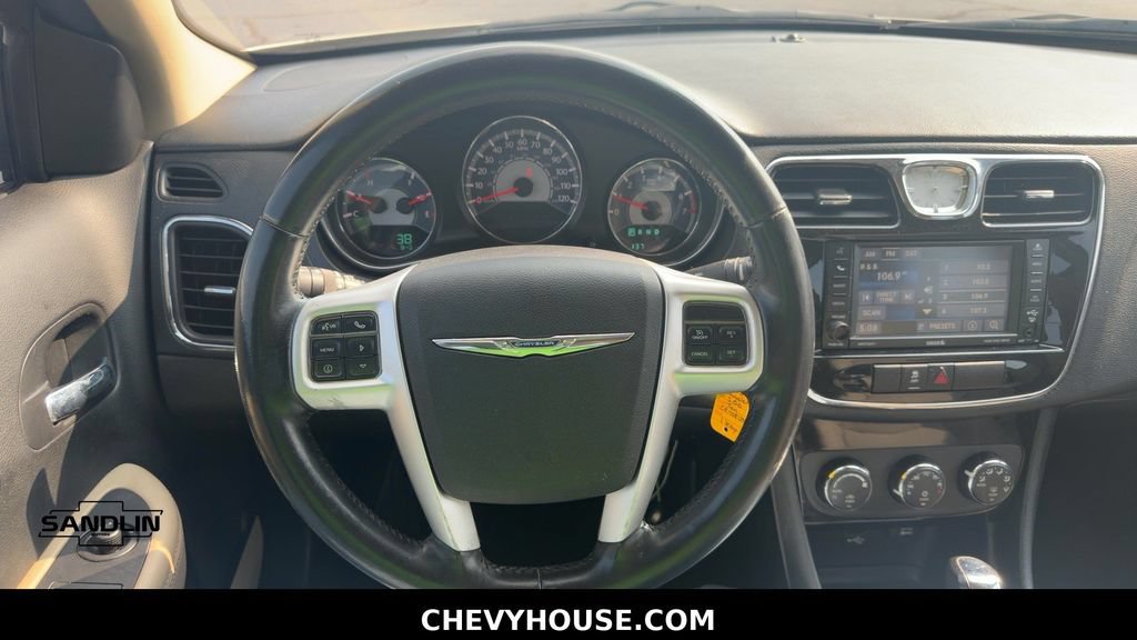 Used 2013 Chrysler 200 Touring FWD image 11