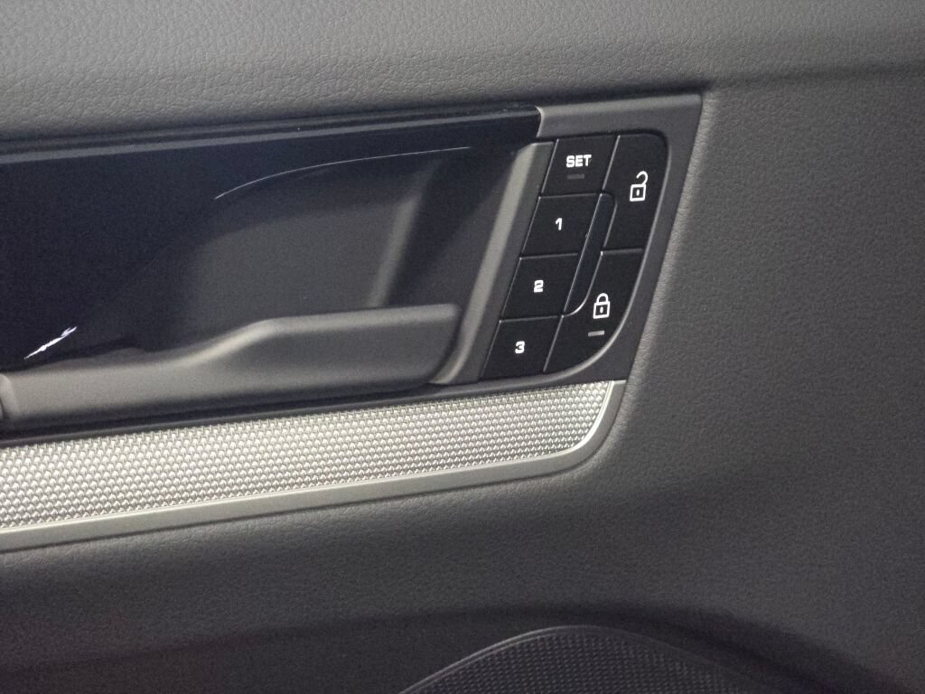 New 2026 Porsche Cayenne S AWD/4WD image 37