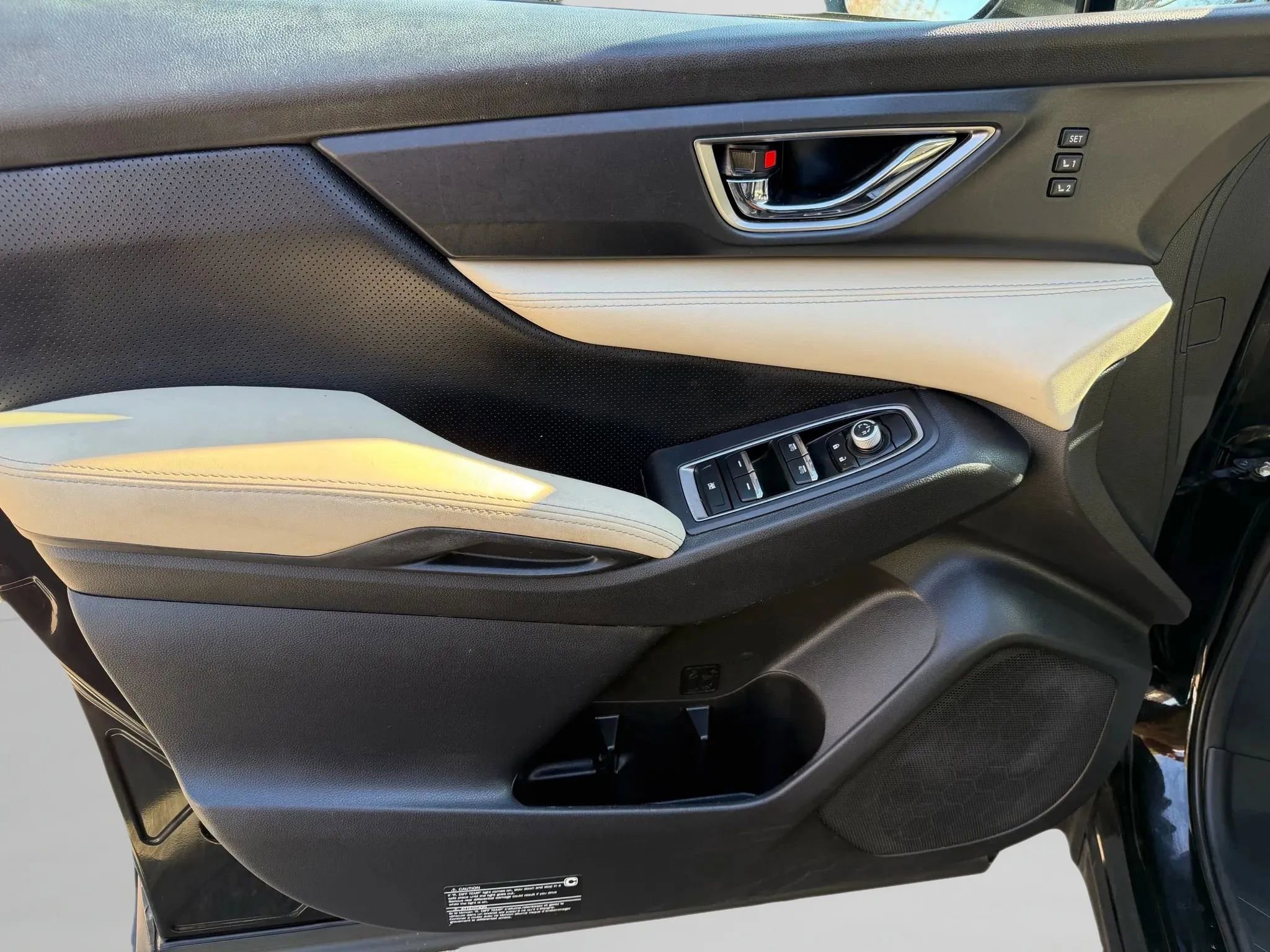 Used 2019 Subaru Ascent Limited w/ Popular Package #3 image 25