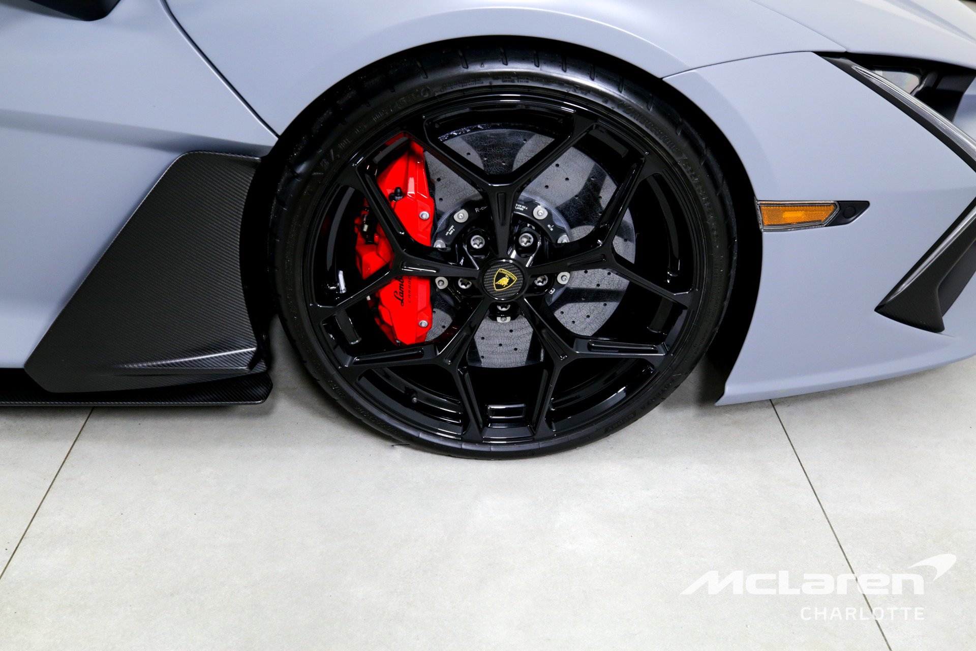Used 2024 Lamborghini Revuelto AWD/4WD image 29