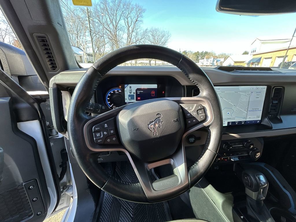 Used 2022 Ford Bronco Wildtrak image 14